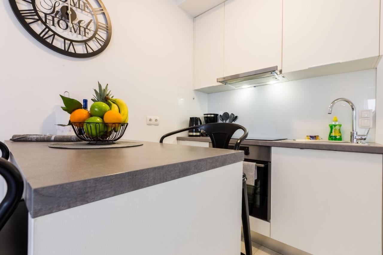 2Sis 2 Apartments Задар Экстерьер фото